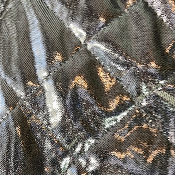 Revolve NWT Cropped Metallic Quilted Jacket - Picture 5 of 8
